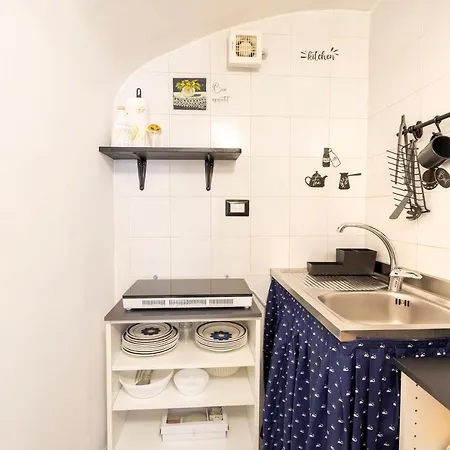 Apartmán Guesthost - White&grey Comfy *